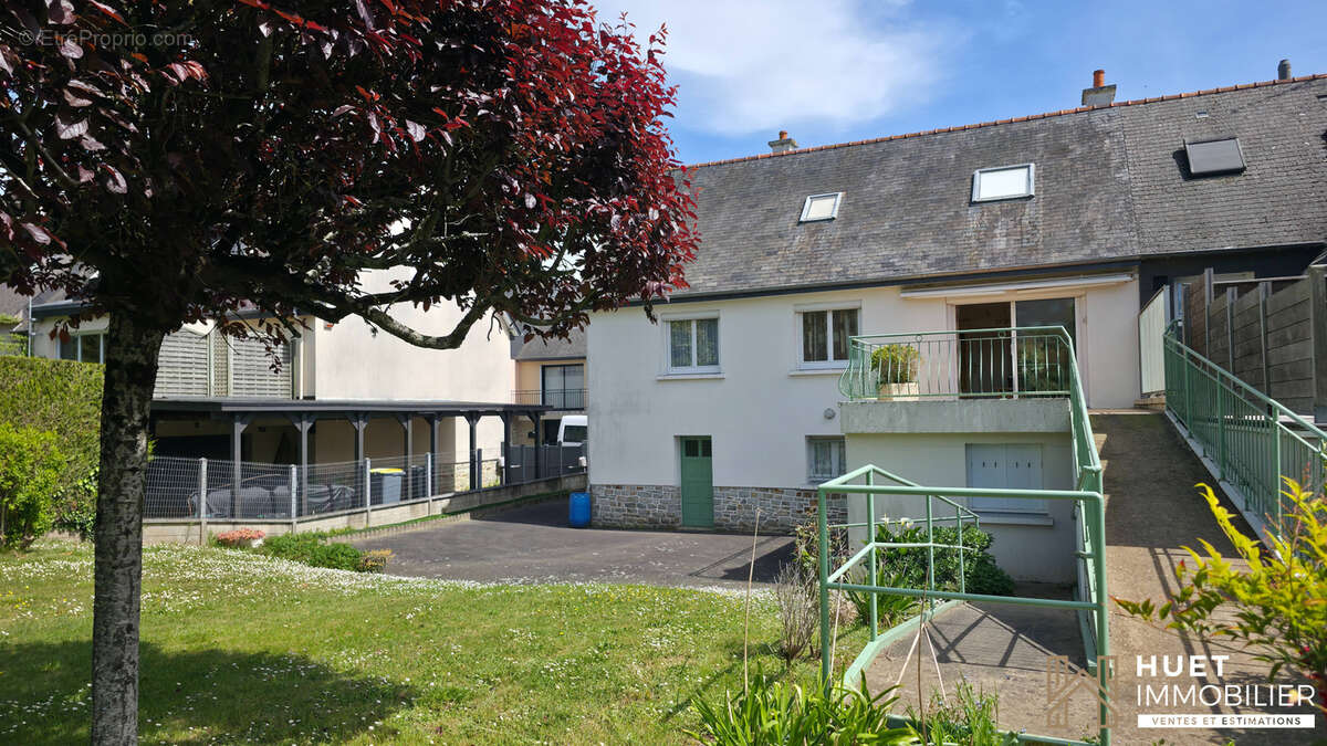 Maison à BRUZ