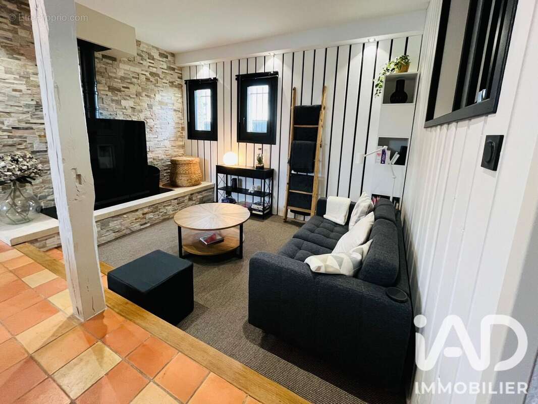 Maison 175 m² à Marigny-Brizay  - photo 7