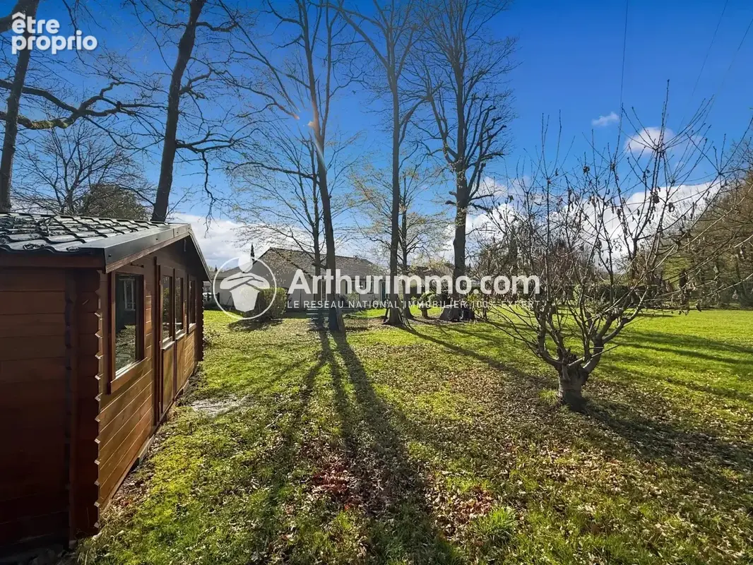 Maison de plain pied sur un vaste terrain en bordure de foret - photo 4