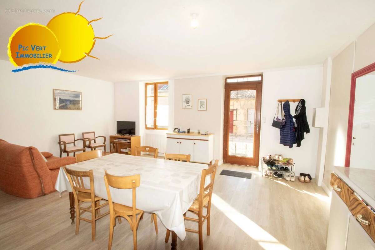 Maison de plain-pied avec grange - photo 2
