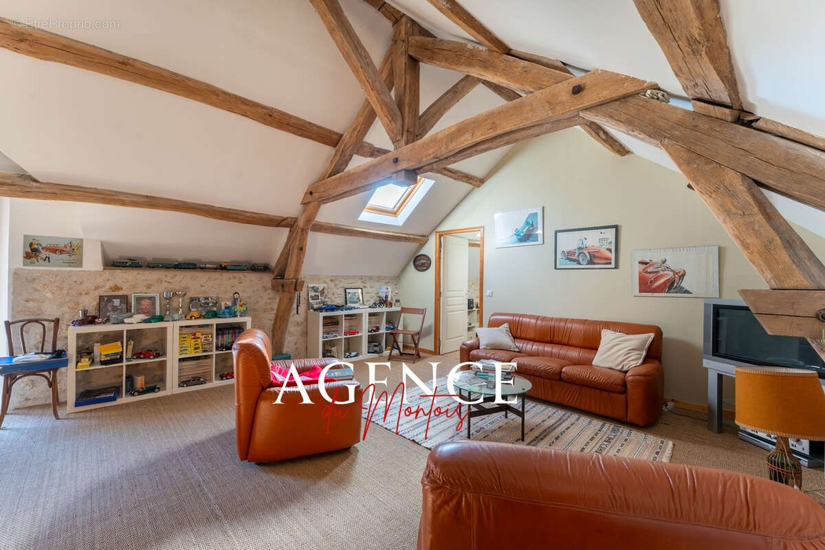 Maison à DONNEMARIE-DONTILLY