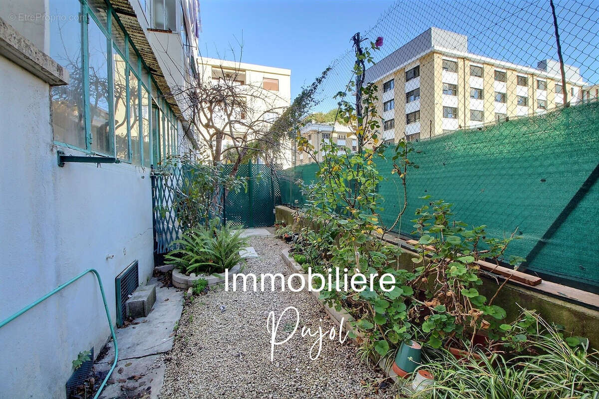 Appartement à MARSEILLE-6E