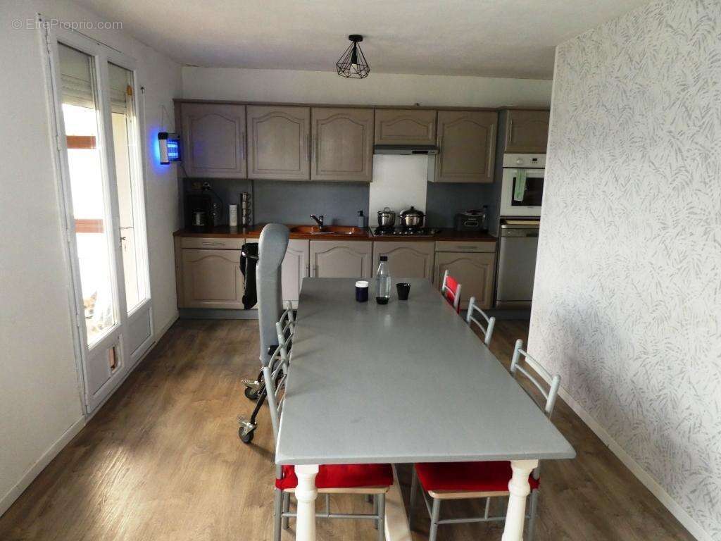 Maison 106 m² à Le Croisty  - photo 5