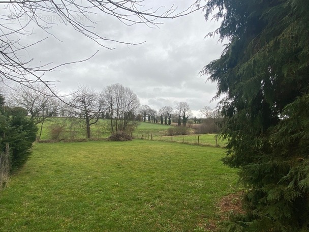 Maison à MAGNY-LE-DESERT