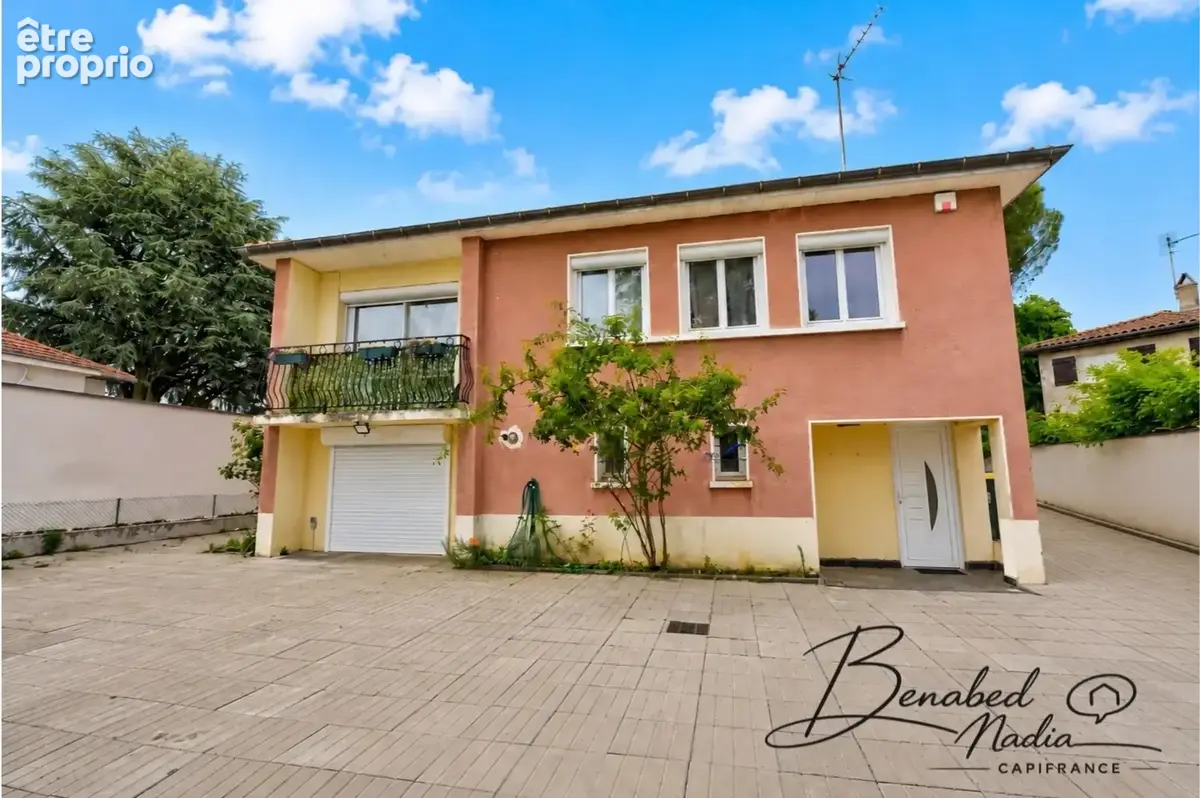 Maison familiale de 150 m² avec beau terrain de plus de 1 000 m² – Quartier Champ Plantier à Feyzin - photo 12