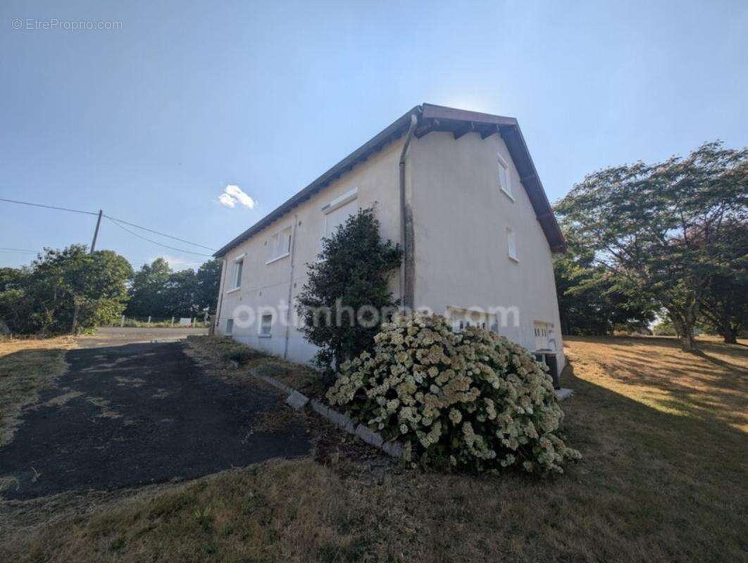 Maison familiale avec sous-sol complet sur 3 264 m² de terrain – Savignac-Lédrier (Dordogne – Périgord Vert) - photo 20