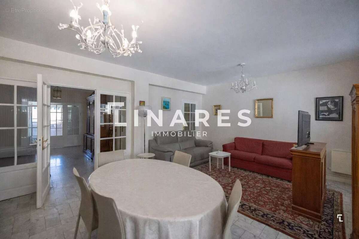 Appartement à MARSEILLE-8E