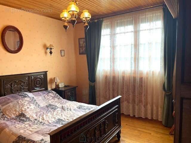 Maison à CARHAIX-PLOUGUER