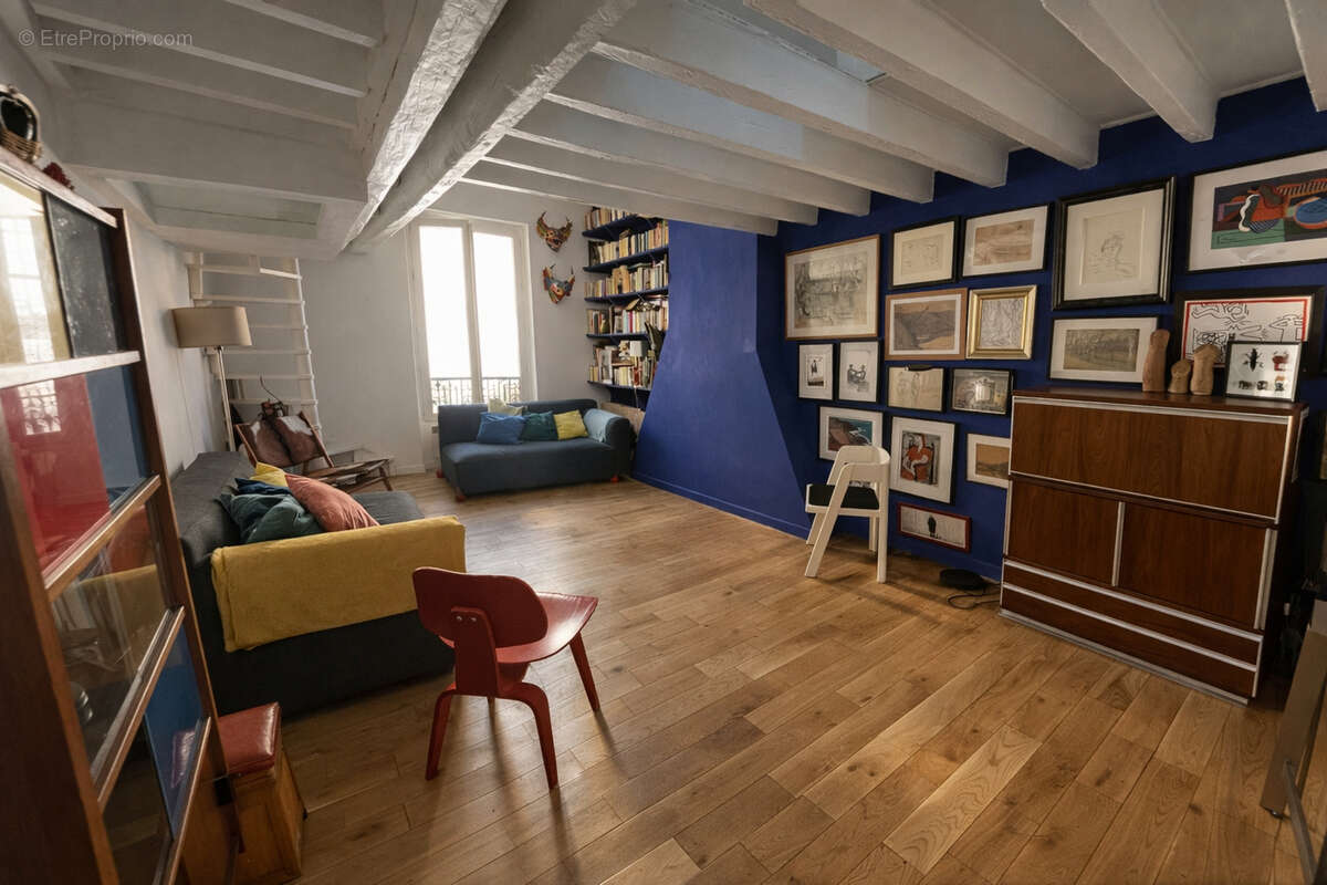 Appartement à PARIS-6E