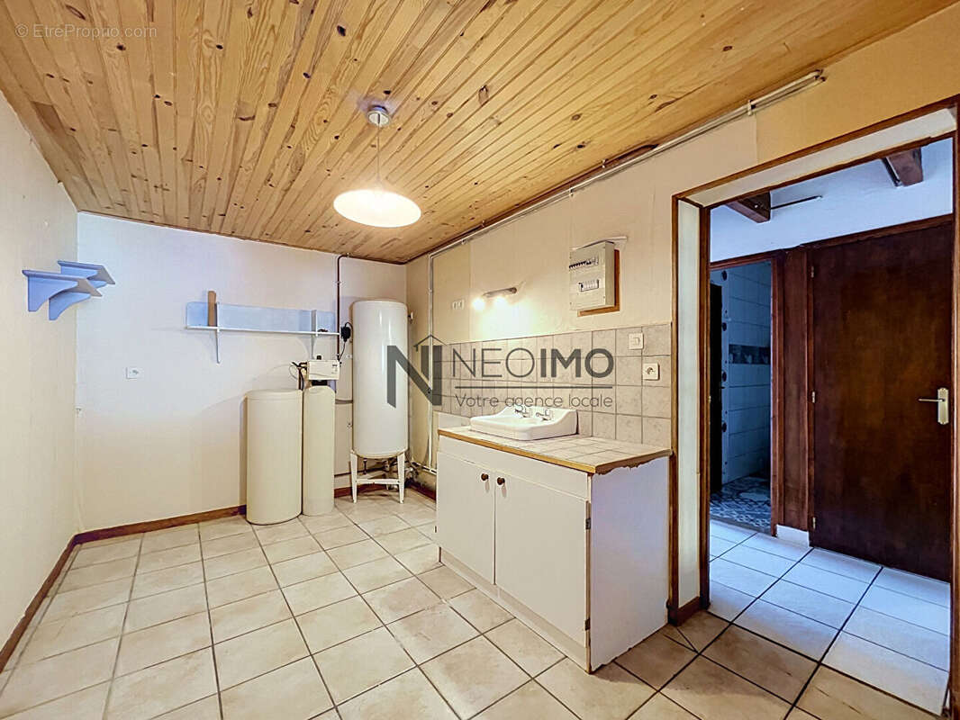 Maison Vouxey 3 pièce(s) 254.73 m2 - photo 9