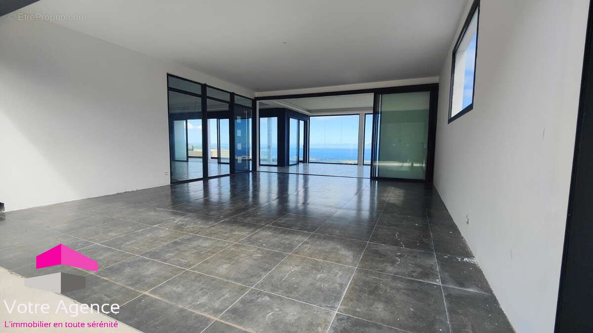 Maison à LA POSSESSION