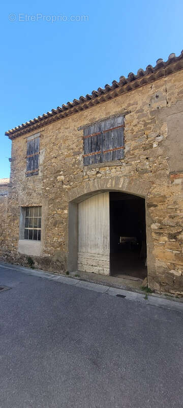 Autre à MAILHAC