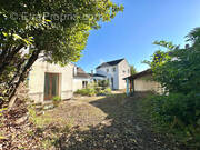 Autre à SAINT-PIERRE-LES-NEMOURS