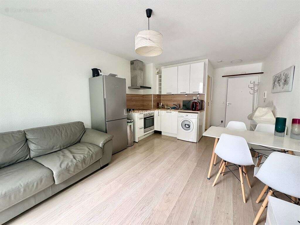 Appartement à ISSY-LES-MOULINEAUX