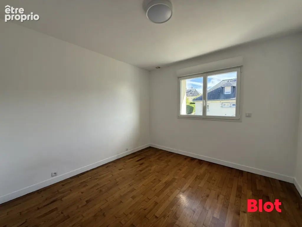 Maison 7 pièces 143 m² à vendre à Chateaugiron (35410) - photo 9