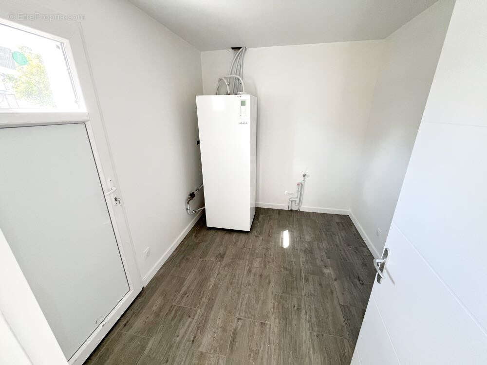 Maison à SAINT-BEAUZIRE