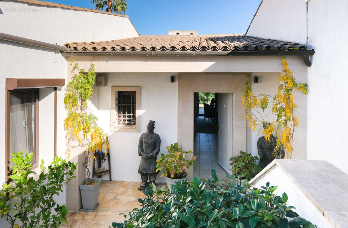 Maison à VILLENEUVE-LOUBET