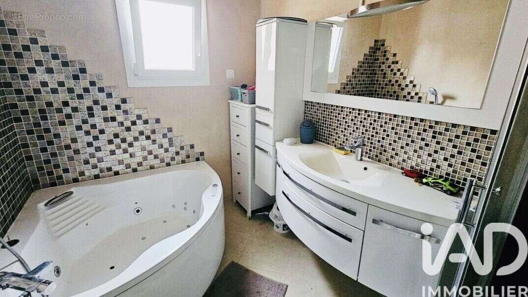 Photo 8 - Maison à FAMPOUX