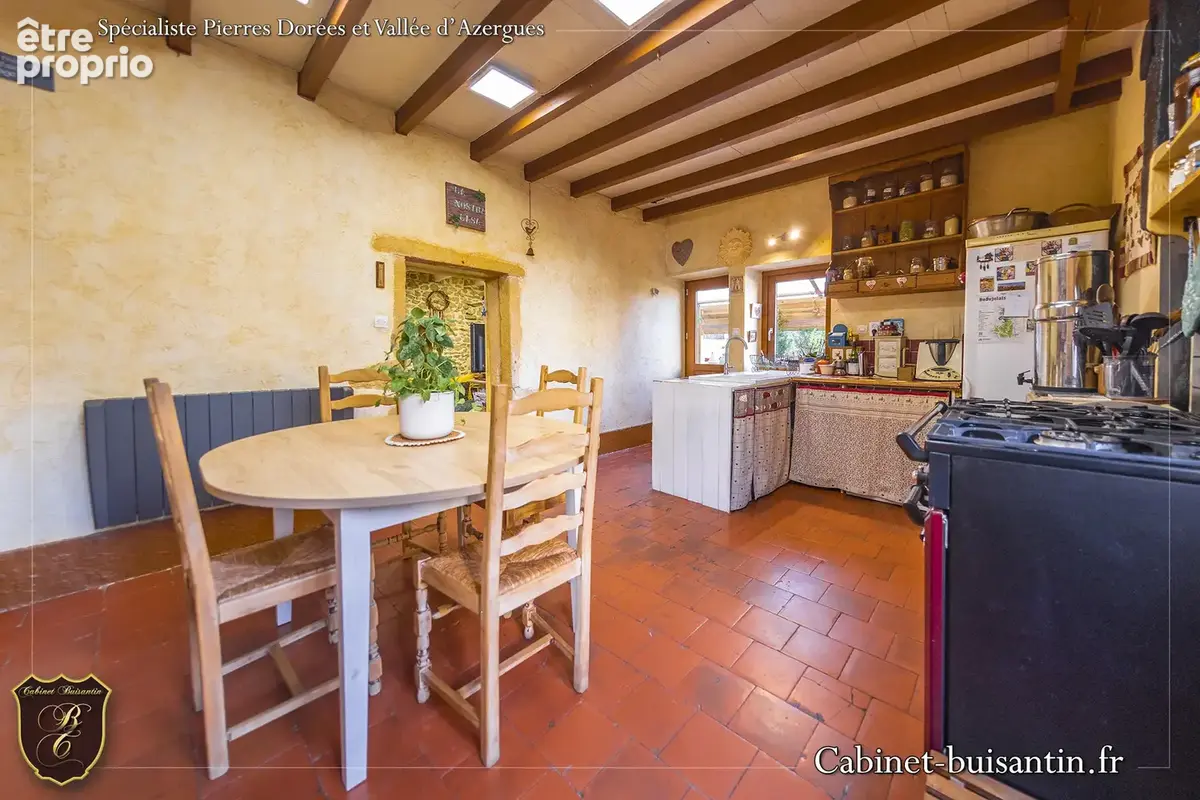 Maison de village en pierres avec terrasse et cour - photo 5