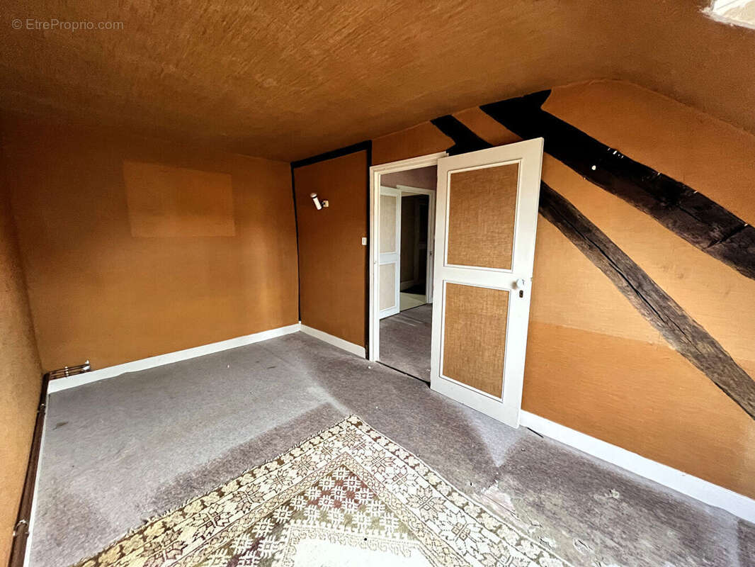 Maison à GROSSOUVRE