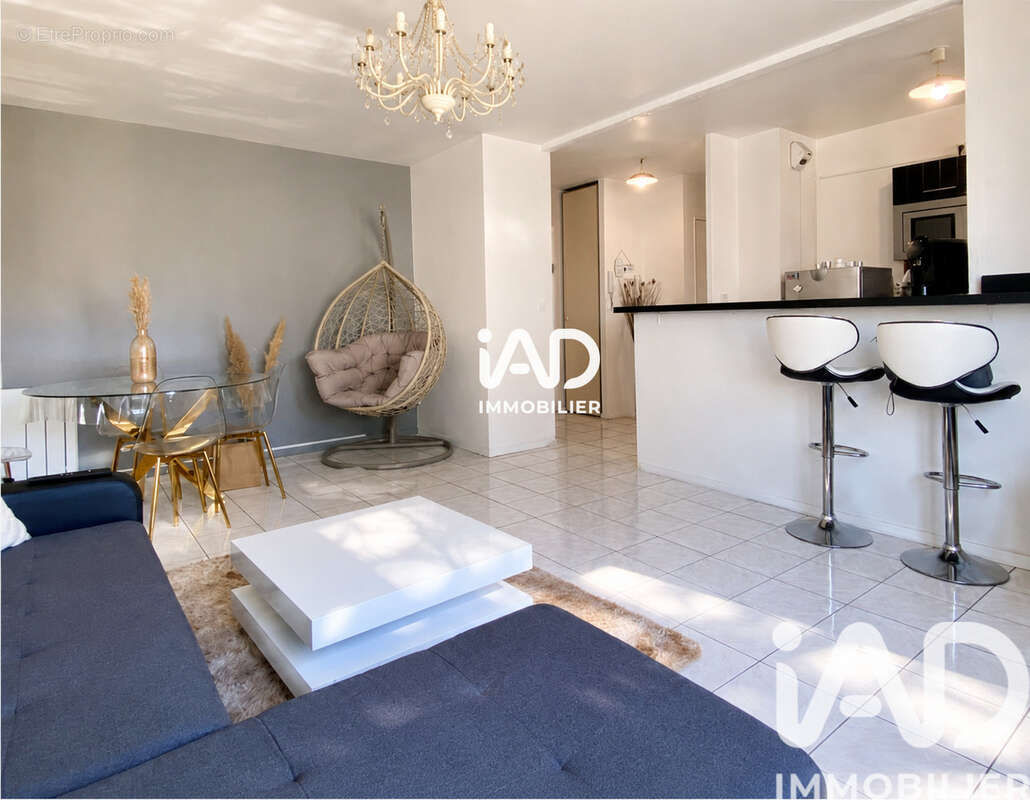 Photo 3 - Appartement à LIVRY-GARGAN