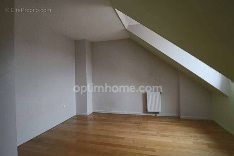 Appartement à MOUSSY-LE-NEUF