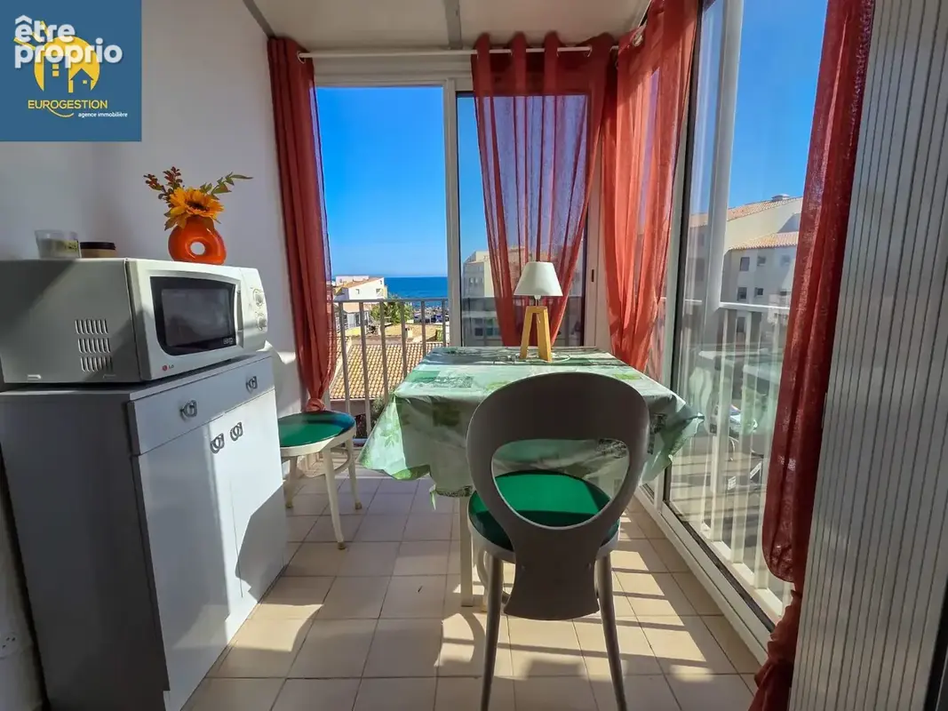 CAP D'AGDE  QUARTIER DU MÔLE Beau studio cabine avec parking  VUE MER - photo 2
