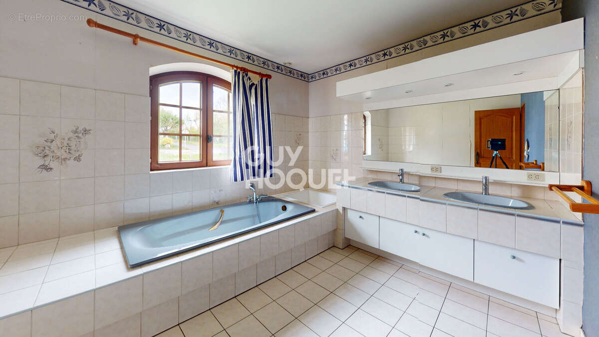Maison à ARS-LAQUENEXY