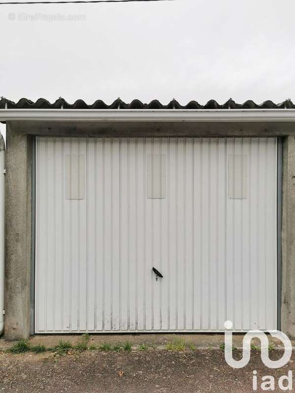 Photo 3 - Parking à LIMOGES