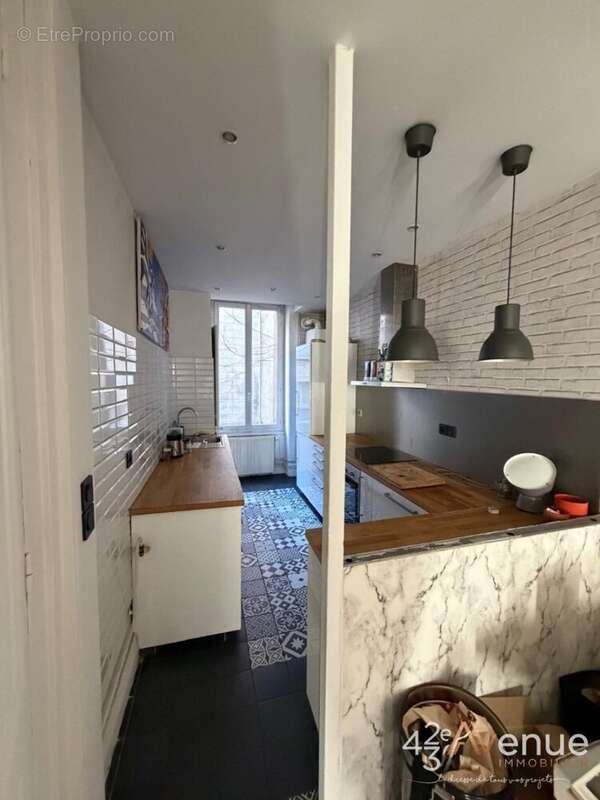 Appartement à SAINT-ETIENNE