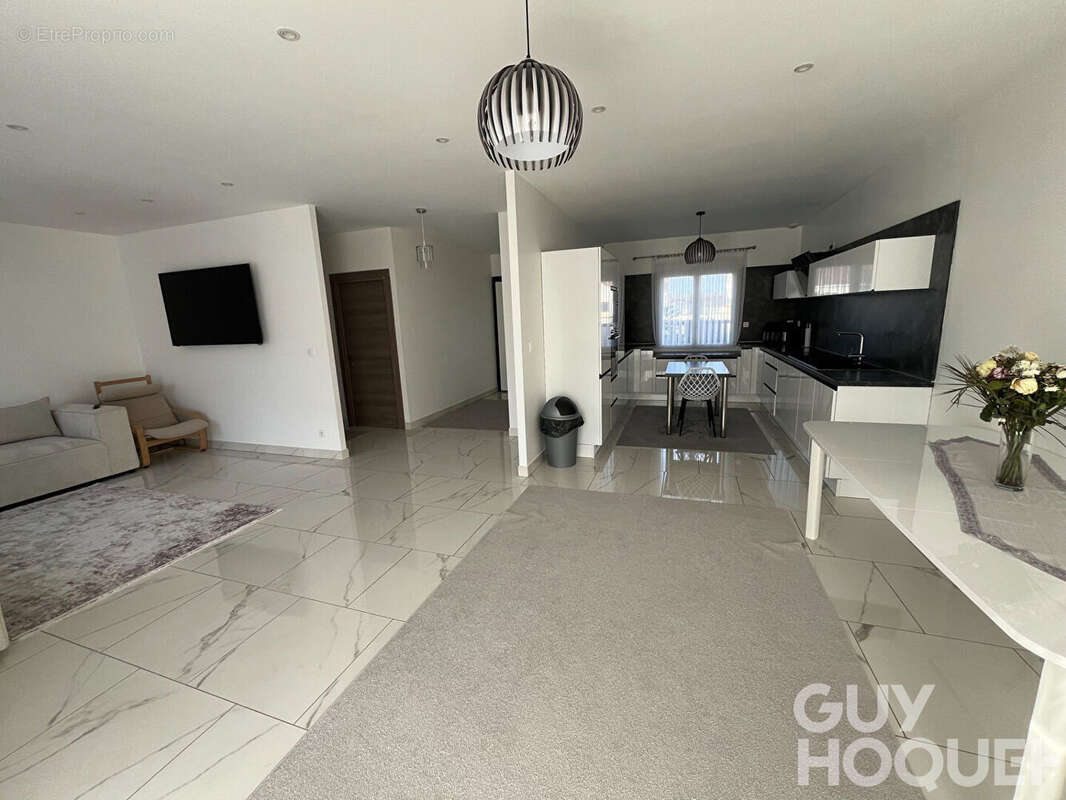 Maison à LA CHAPELLE-DU-NOYER