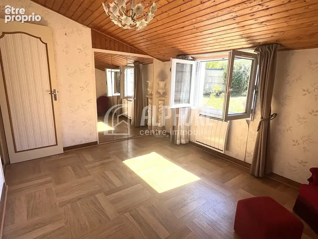 Au calme en campagne maison 5 pièces à vendre à Rouans - Grand terrain de 2999 m² - photo 5