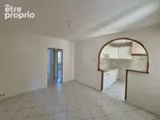 Appartement à COURTHEZON