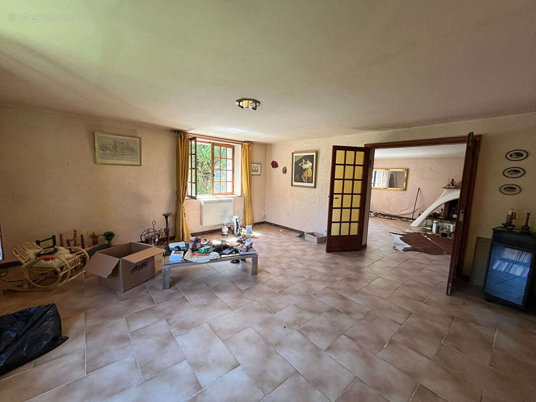 Maison à MAROLLES-LES-BAILLY