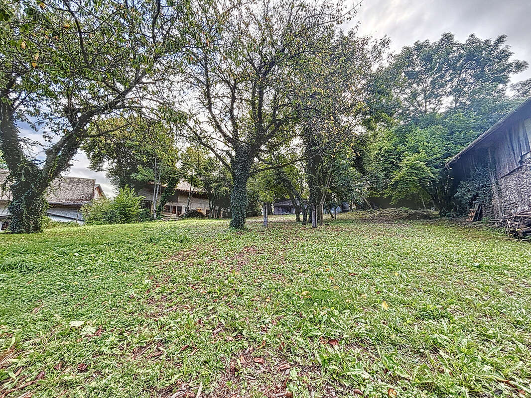 Terrain à MARCELLAZ-ALBANAIS