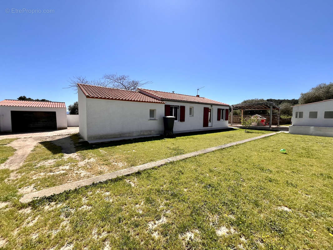 Maison à LAURE-MINERVOIS