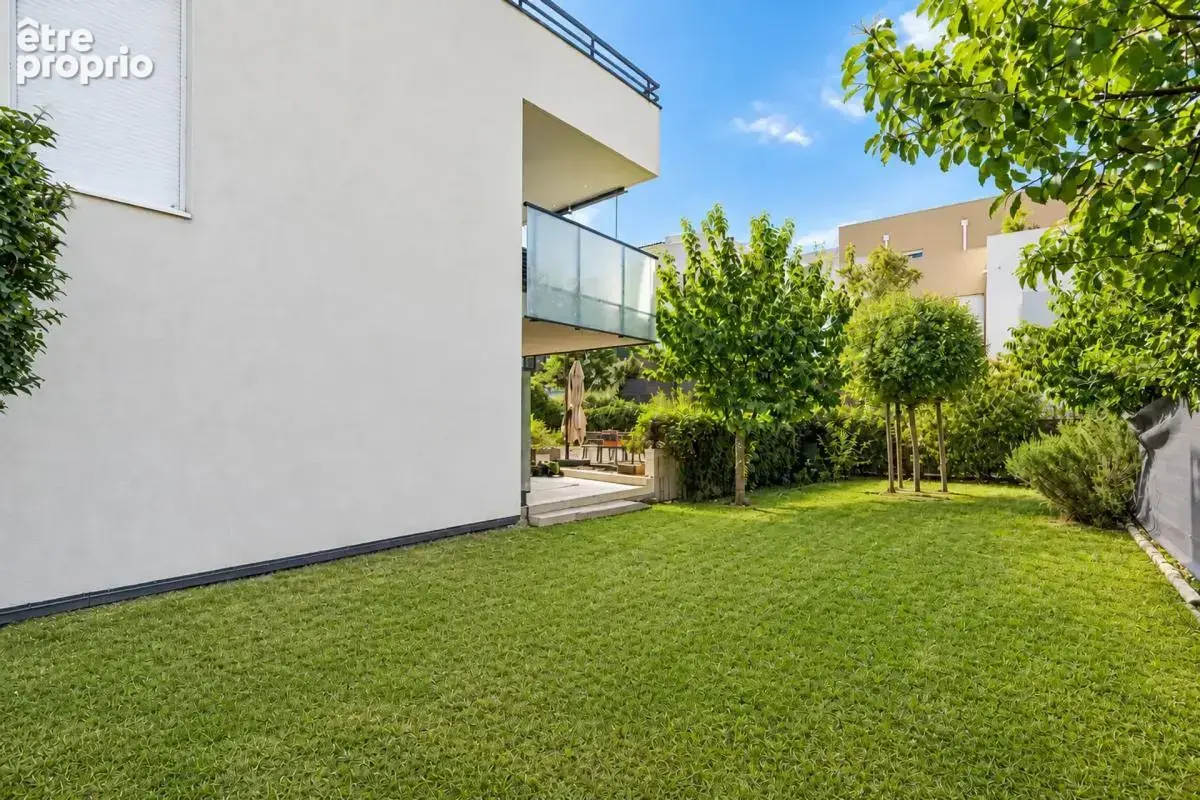 Appartement 3 pièces avec grand jardin arboré - photo 3
