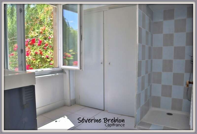 Maison rénovée, 3 chambres, terrain, garage VISCOMTAT (63) - photo 13
