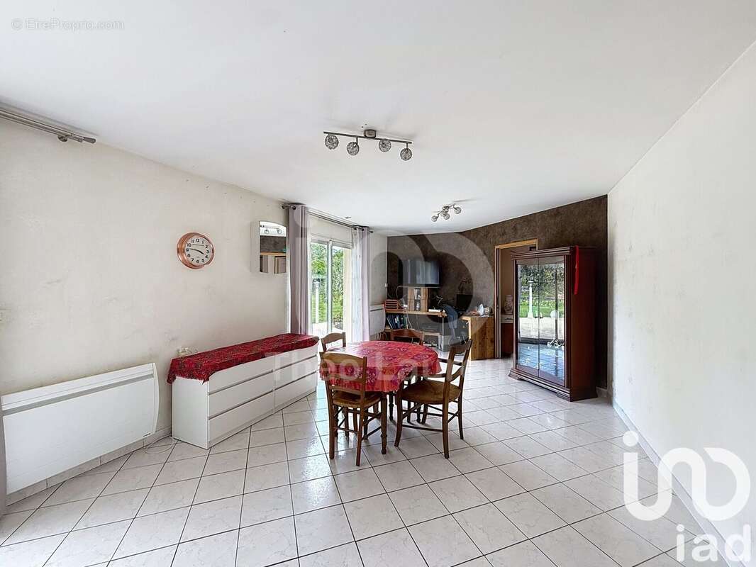 Photo 4 - Maison à LA CHAPELLE-LAUNAY