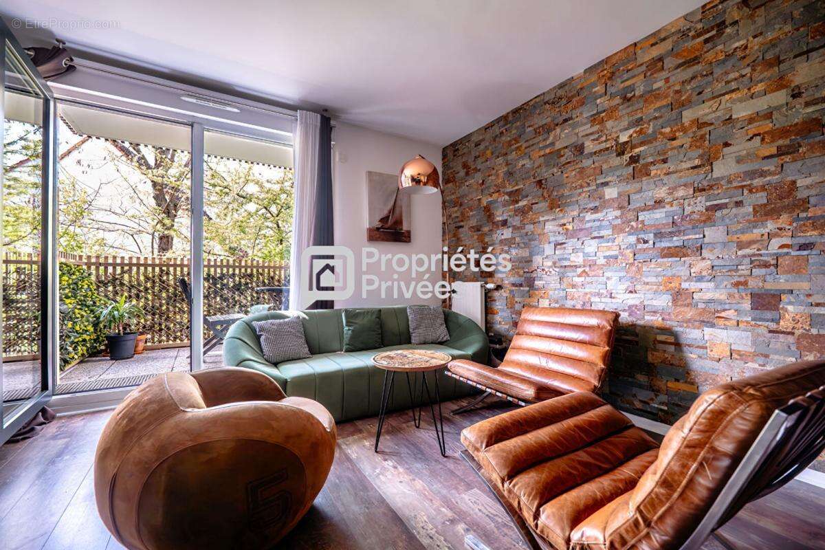 Appartement à NANTERRE