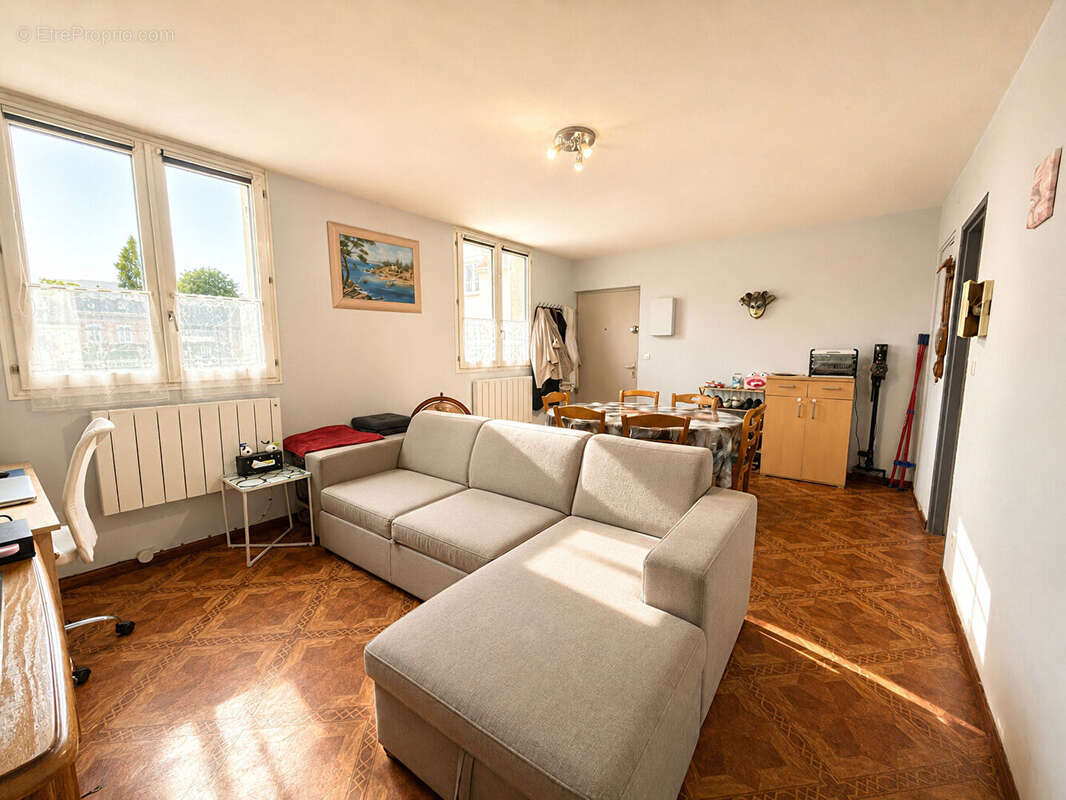 Appartement à PONT-SAINTE-MAXENCE