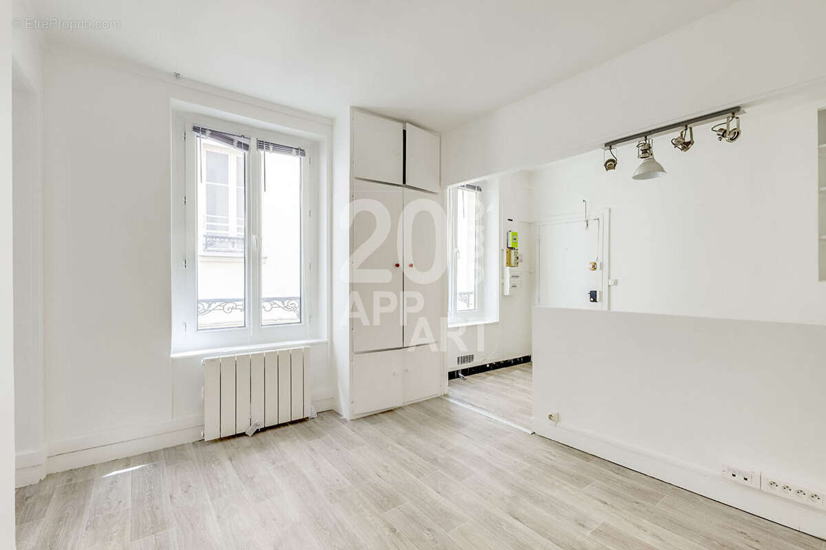 Appartement à PARIS-20E