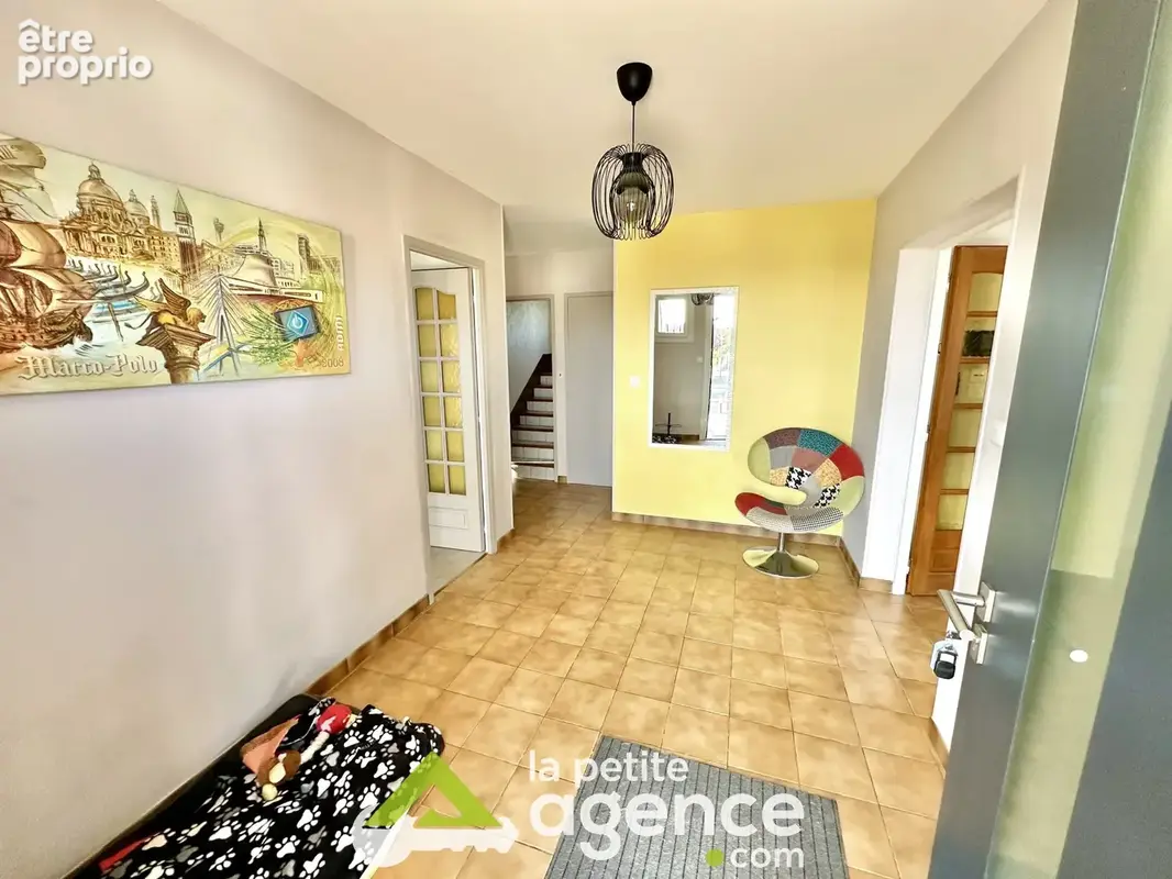 Saint-Doulchard  maison 170m2 habitable sur sous-sol total - photo 2