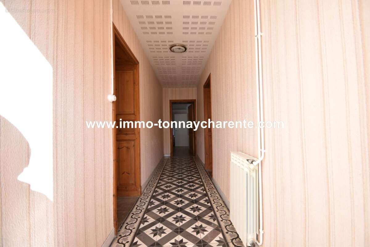 Maison à TONNAY-CHARENTE