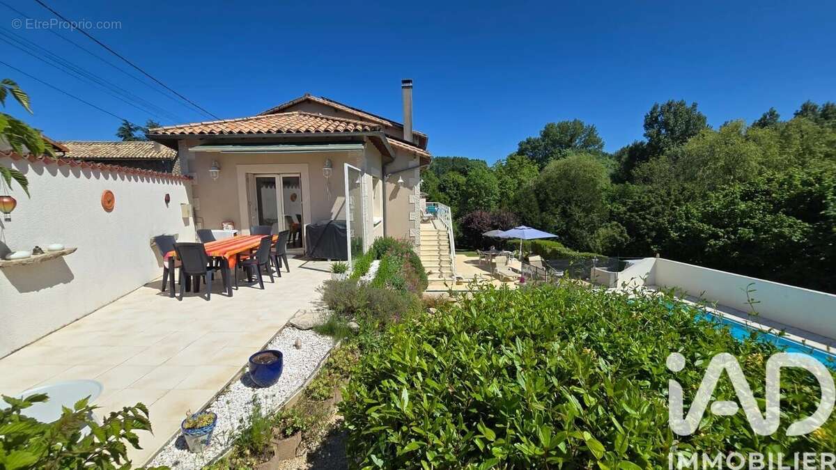 Photo 2 - Maison à CEAUX-EN-COUHE