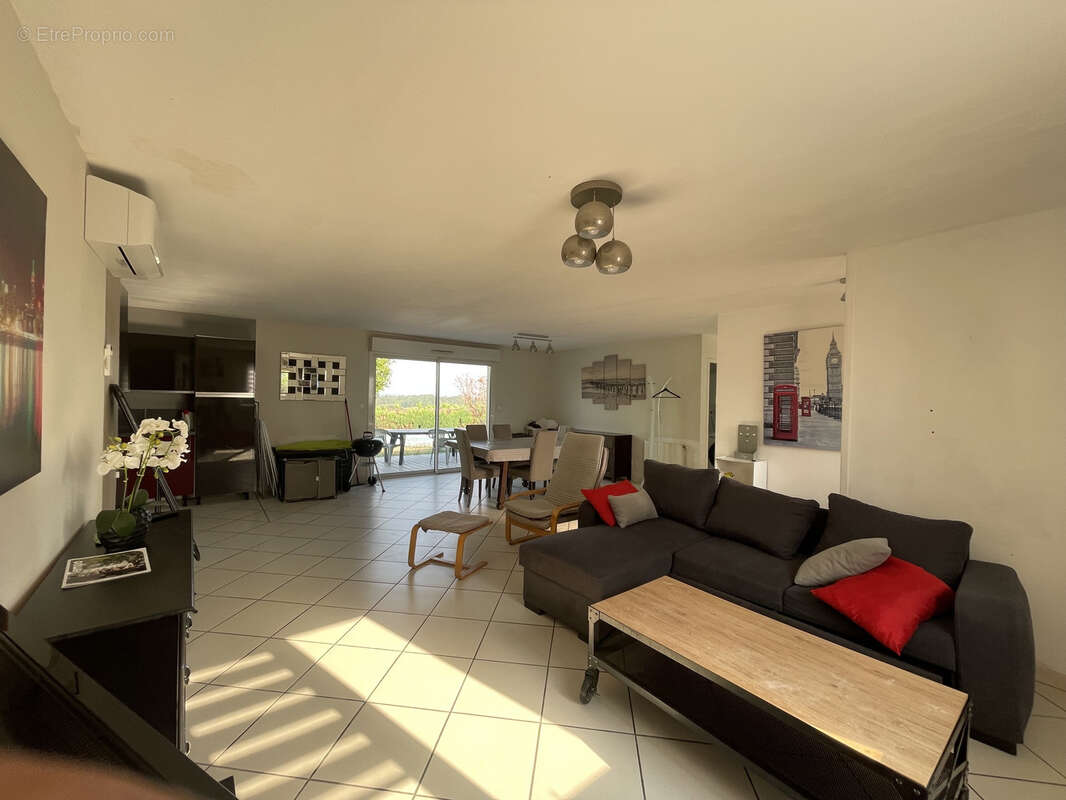 Maison de plain-pied de type 5 de 115 M2 avec piscine sur 697 M2 - photo 3