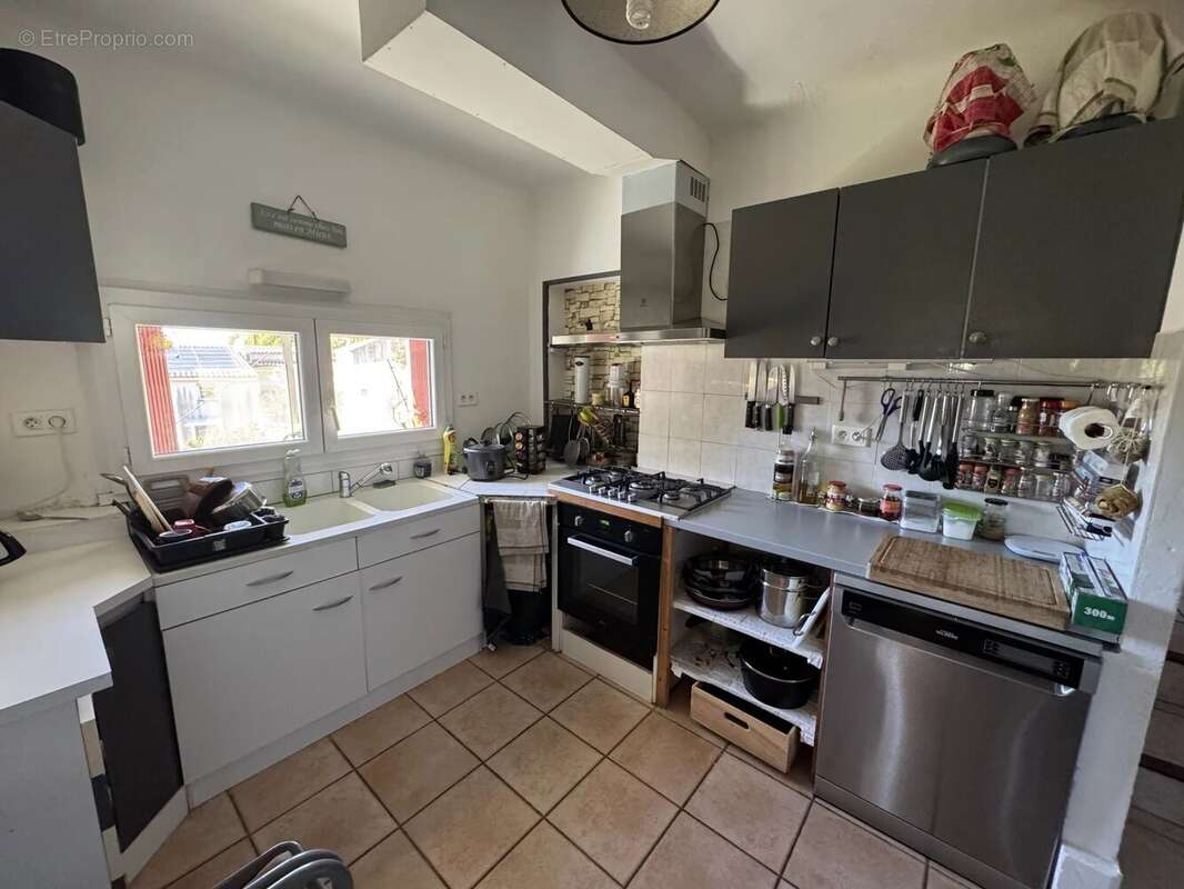 Maison à SAINTE-ANASTASIE