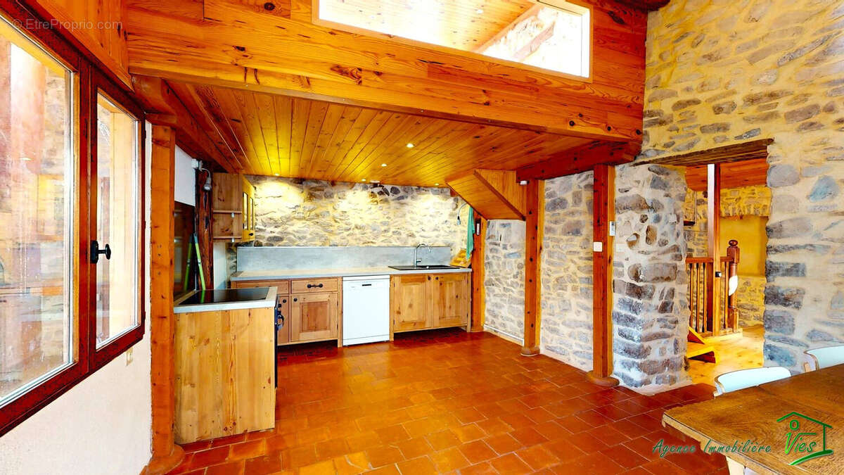 Maison à SAINT-GENIES-DE-MALGOIRES