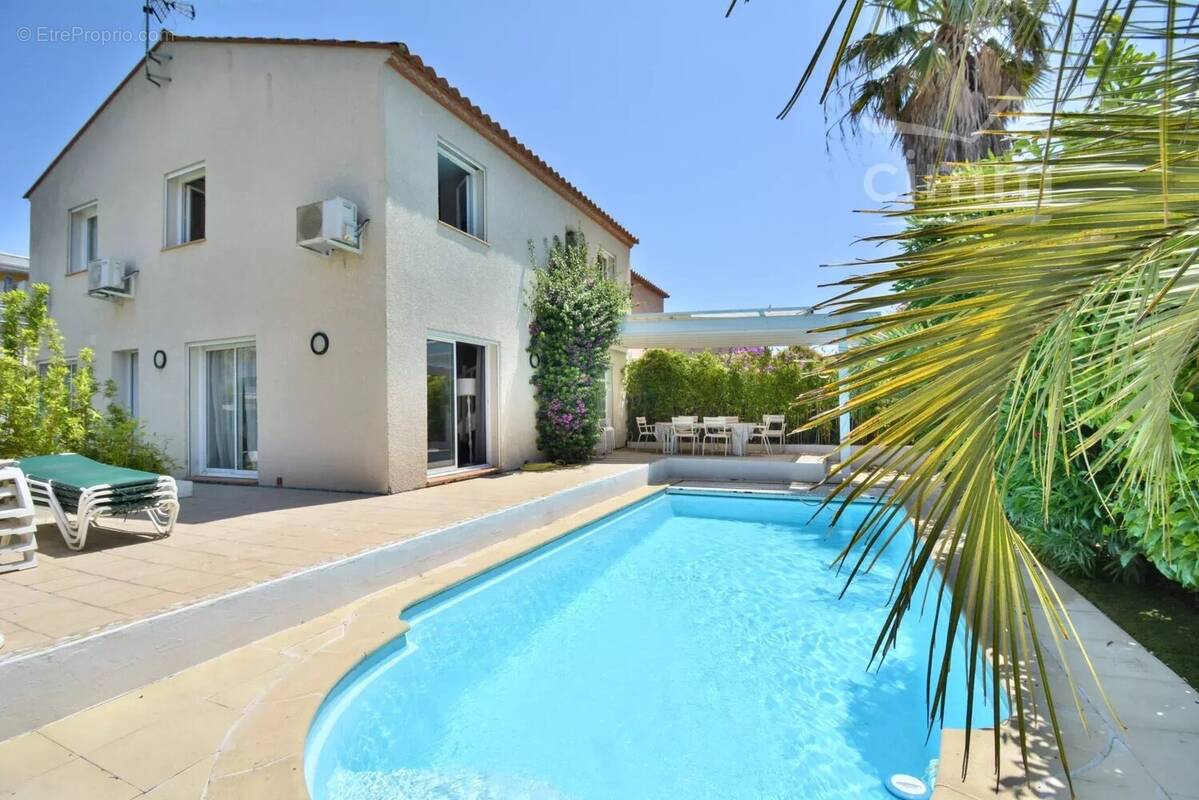 Maison à SAINT-CYPRIEN