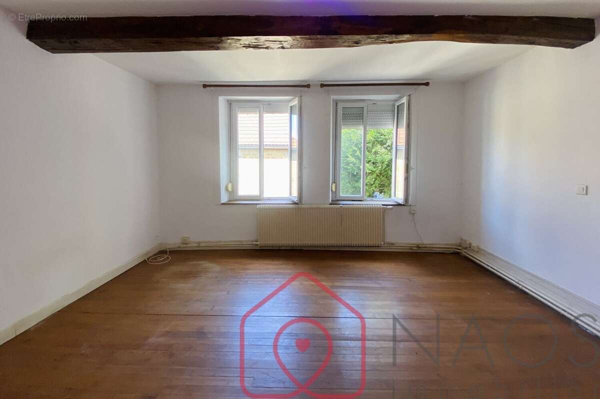 Maison de caractère en pierre de 191 m² - photo 13